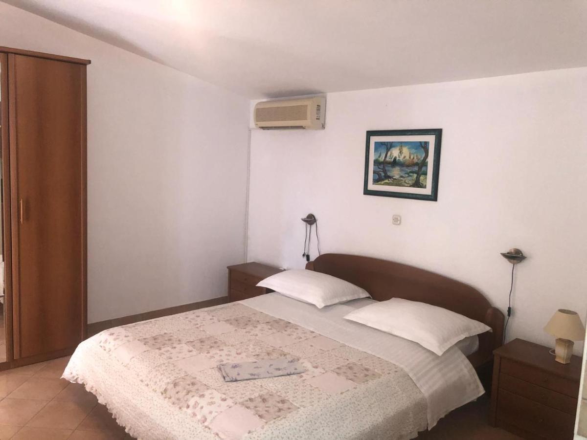 Villa Rosso Baška Voda Exterior foto